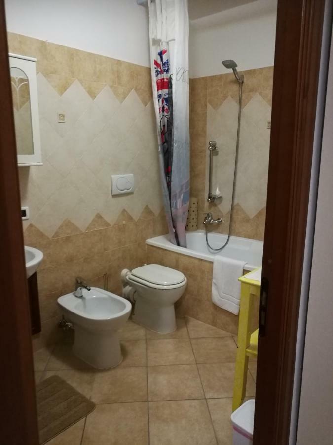 Camera Privata Hotell Pomezia Eksteriør bilde