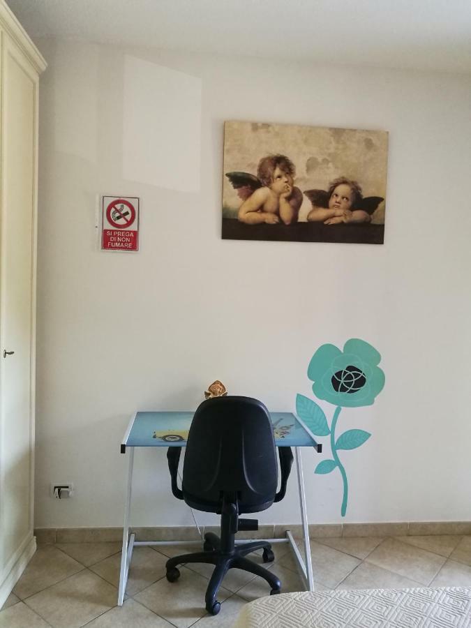 Camera Privata Hotell Pomezia Eksteriør bilde