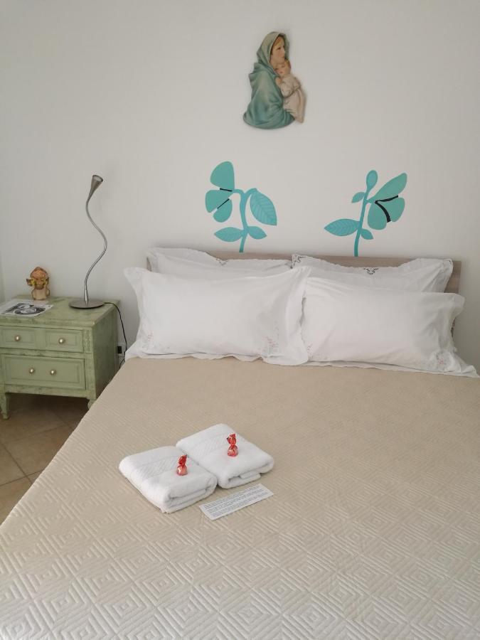 Camera Privata Hotell Pomezia Eksteriør bilde